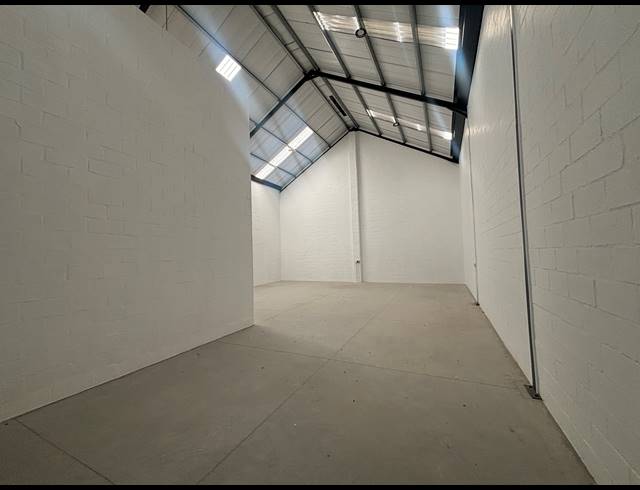 332M² WAREHOUSE TO LET IN FIRGROVE